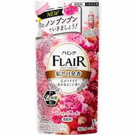 KAO Flair Fragrance Floral Sweet Кондиционер-смягчитель для белья, со сладким цветочно-фруктовым ароматом, сменная упаковка 380 мл